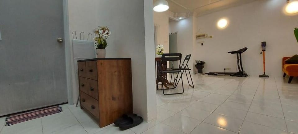 Luxury KLIA 3 Room Villa for 8 w Free Parking Apartment in Negeri Sembilan, Malaysia