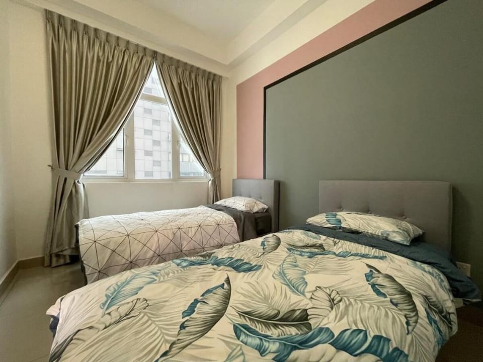 Twin Galaxy city view 2br 6pax near KSL/CIQ Vacation rental in Johor Bahru