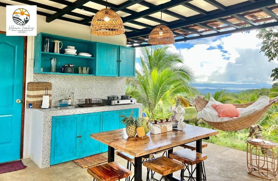 Kalinawon Farmhouse with 360 Mountain & Lake Views Vacation rental in Calabarzon
