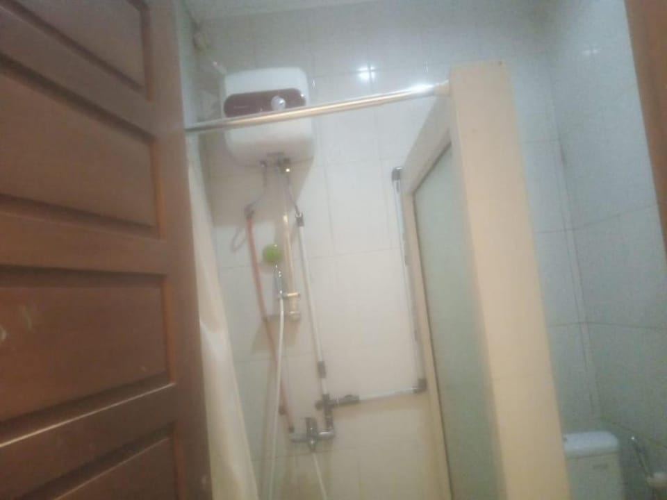 Kosan Gilbert Briel bayar di tempat 085780521796 Vacation rental in Indonesia