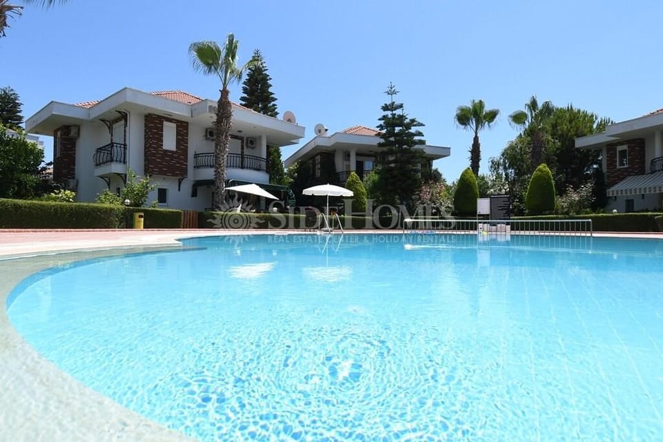 Duplex Villa with Private Pool and Garden Villa in Side