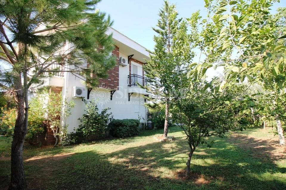 Duplex Villa with Private Pool and Garden Villa in Side