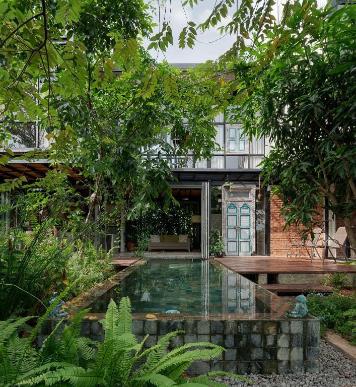 Kozy's Canvas Villa in Western Province