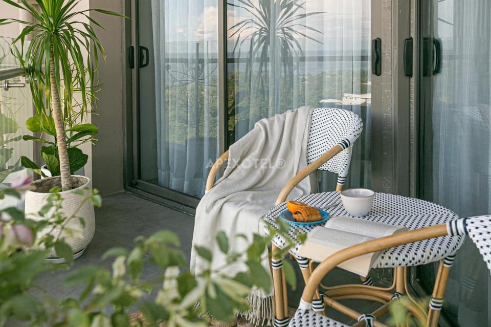 Cebu Beach Island Holiday Home Balcony Full Board Apartment in Lapu-Lapu City