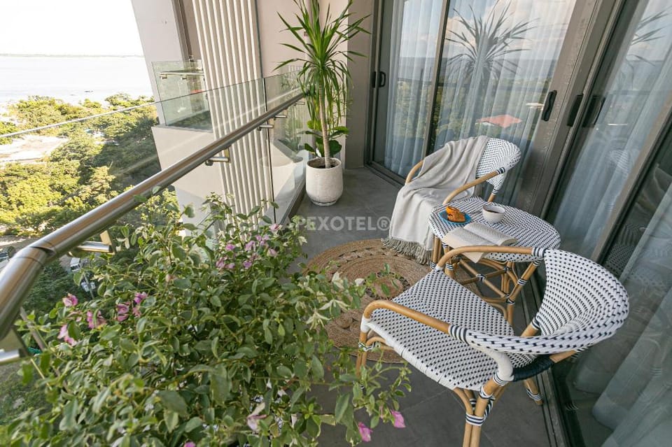 Cebu Beach Island Holiday Home Balcony Full Board Apartment in Lapu-Lapu City