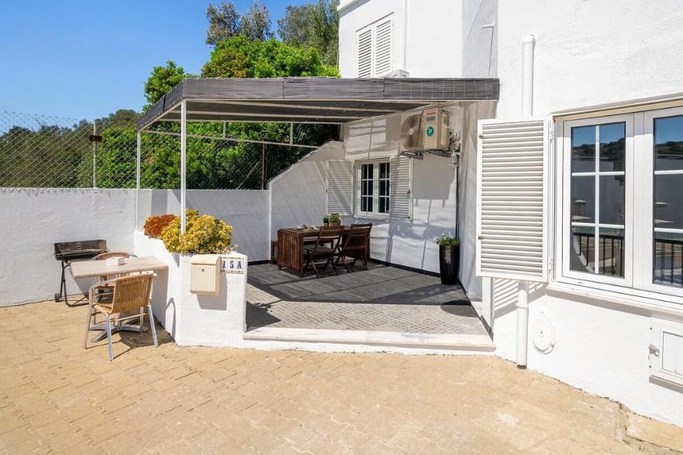 Lovely & Peaceful Beach House ♥ Balcony ♥ Old Town Apartment in Albufeira