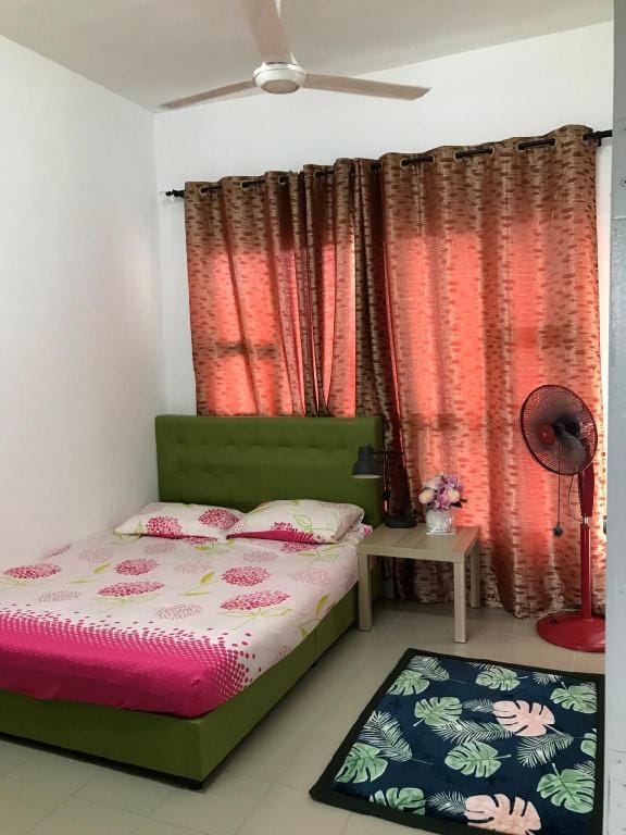 Roomstay in Putrajaya (for female only) Apartment in Putrajaya