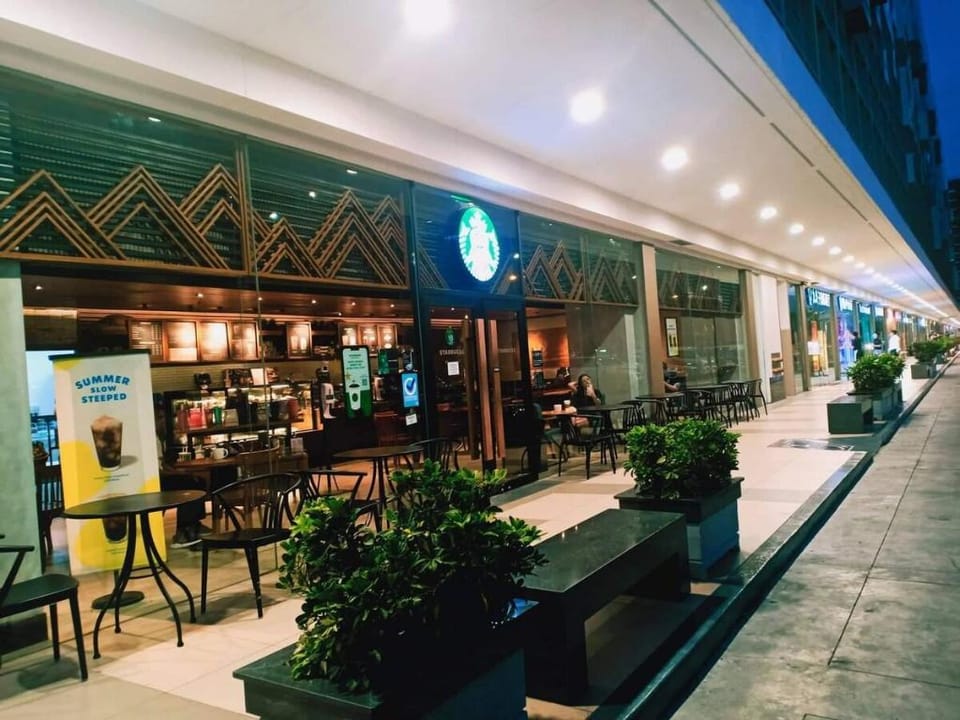 TresMarias at Shore Residences Mall of Asia Manila Apartment in Pasay