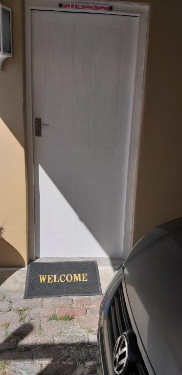 San-Lou Airbnb Apartment in Port Elizabeth