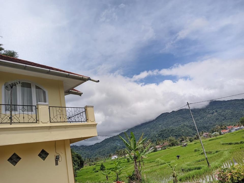 Khadijah homestay Padang panjang Vacation rental in West Sumatra, Indonesia