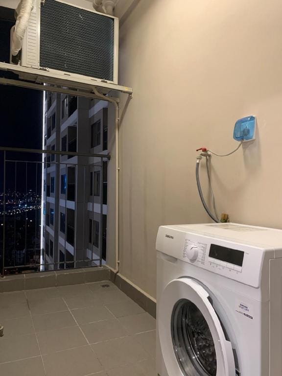 Bin Homestay - Vinhomes Ocean Park Apartment in Laos