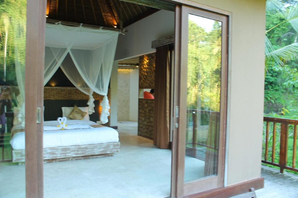 Tirta Loka Suite  Villa in Tampaksiring