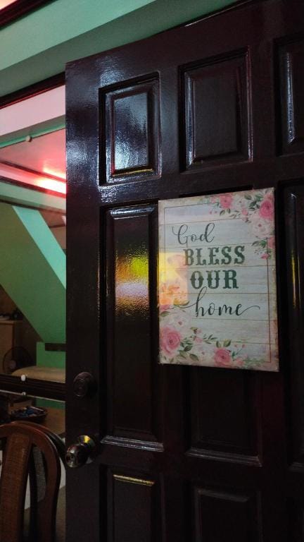 Lindy Green Home Apartment in Las Pinas