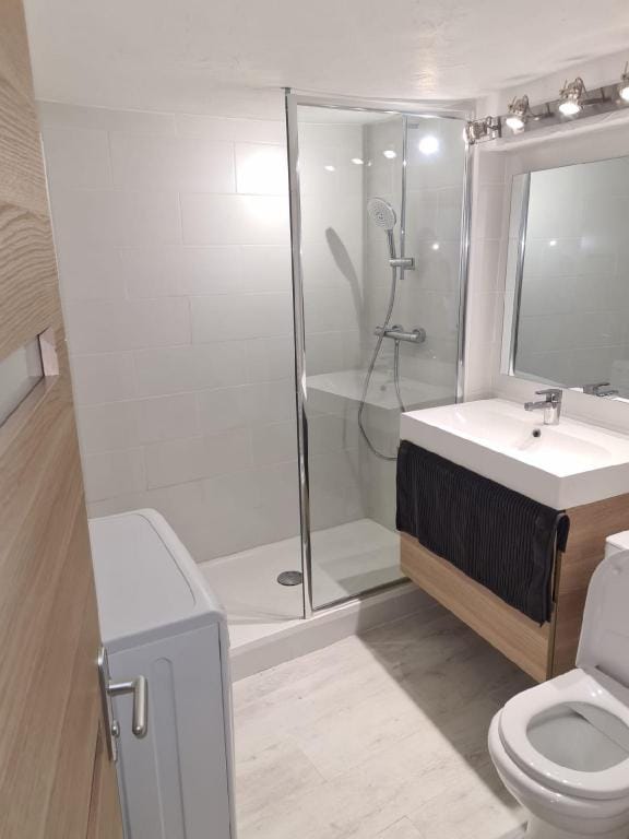 Studio Neuf Climatisé Centre Ville #8 Apartment in Toulon
