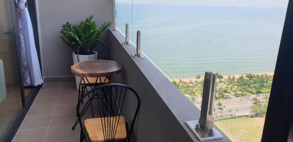 CAN HO CHUNG CU CAO CAP FLC SEATOWER - VINH HOUSE Apartment in Vietnam