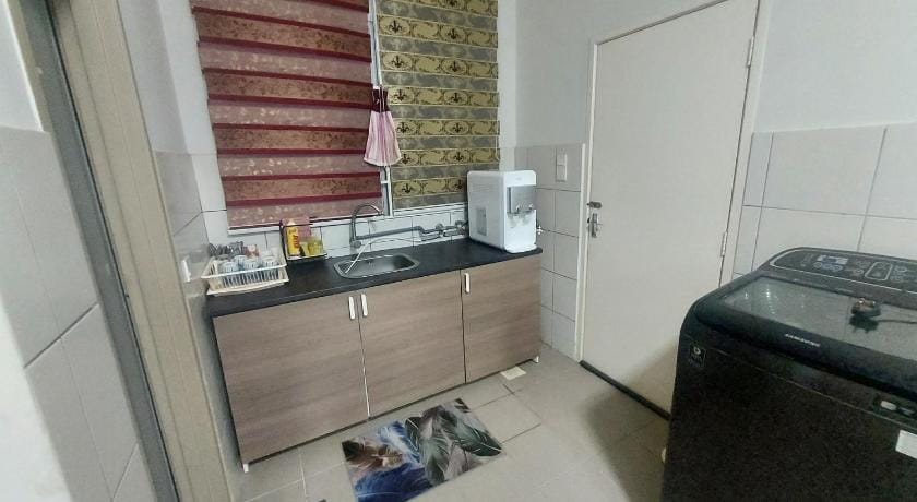 Cheerful 2-bedroom residential home with  parking Vacation rental in Malacca