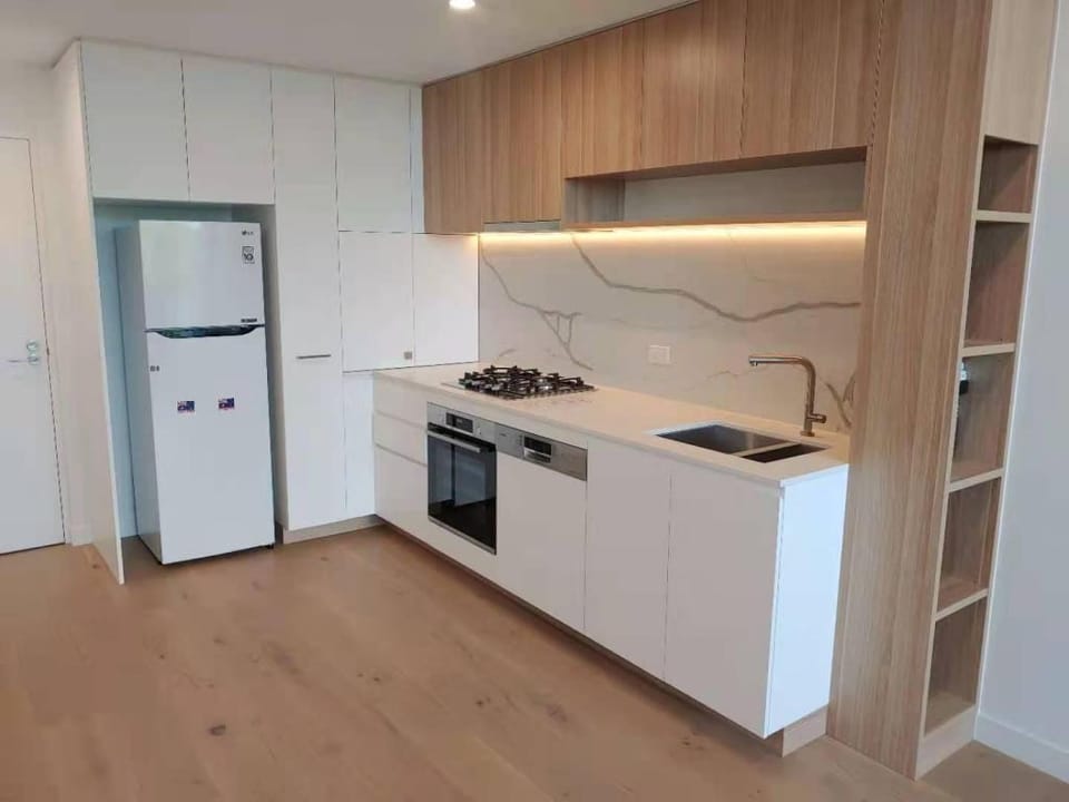 New APT master room with ensuite bath in Box Hill Apartment in Melbourne