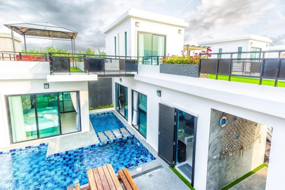 Modern sea hunhin Villa in Hua Hin District