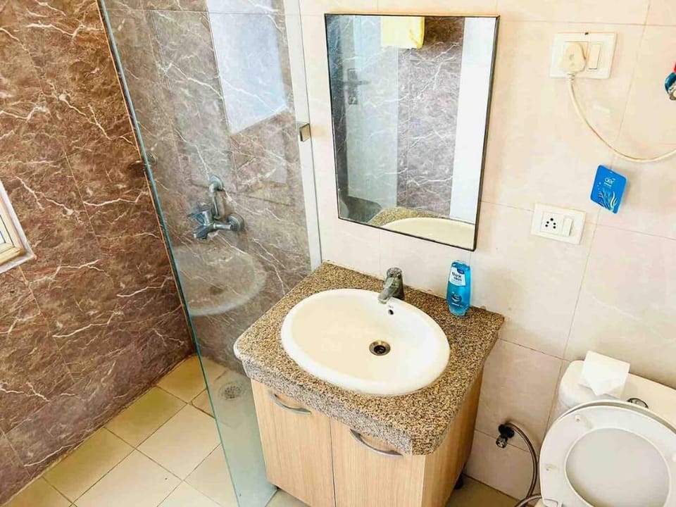 Lovely & Cosy Studio Apartment in Noida
