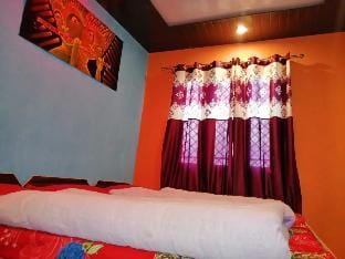 Shri Narayan tourist lodge & Chandica hotel Apartment in Uttarakhand