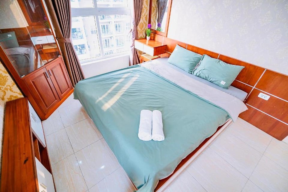 Homestay Hạ Long - căn hộ 3 phòng ngủ  Apartment in Laos