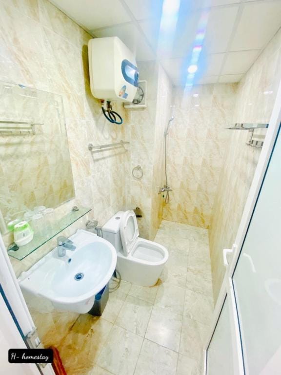 Homestay newlife Hạ Long -2pn Apartment in Laos