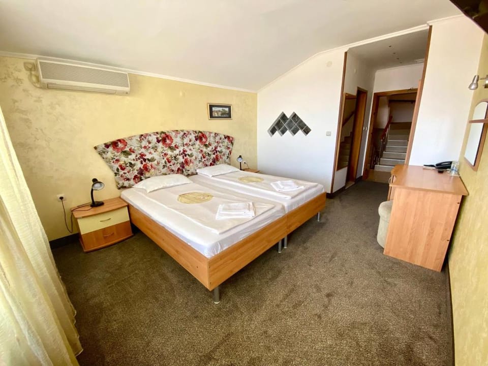 Family Hotel The Golden fish Hotel in Sozopol