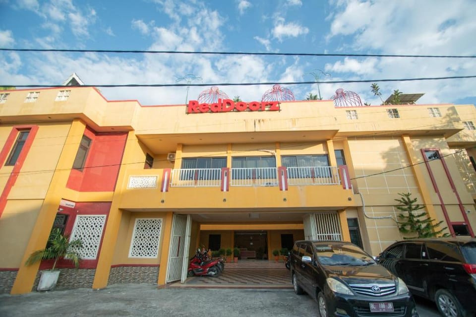 RedDoorz Syariah @ Jalan Gajah Mada Meulaboh Hotel in Indonesia