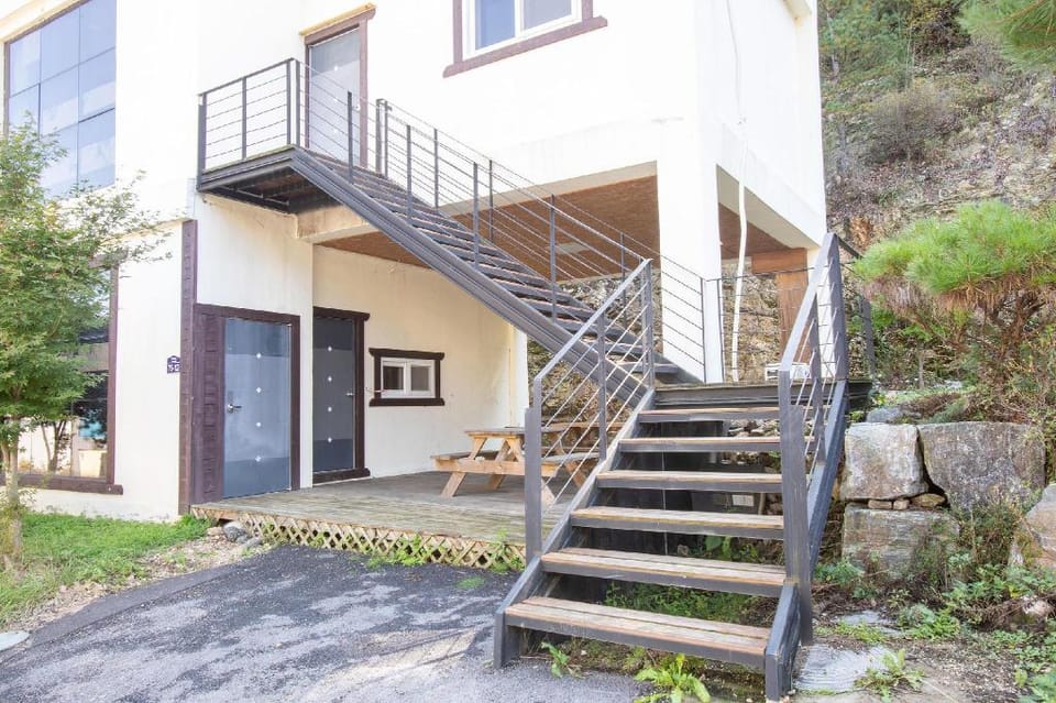 Gapyeong Yeolhodang Pension Bed and Breakfast in Gyeonggi-do