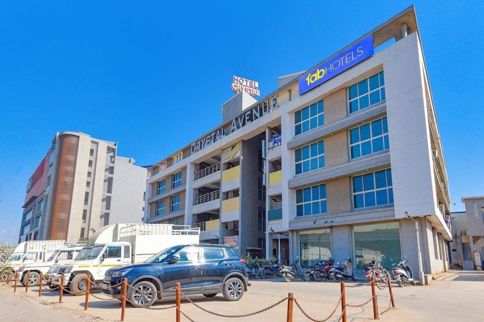 FabHotel Crystal - Nr. Odau Ring Road Hotel in Ahmedabad