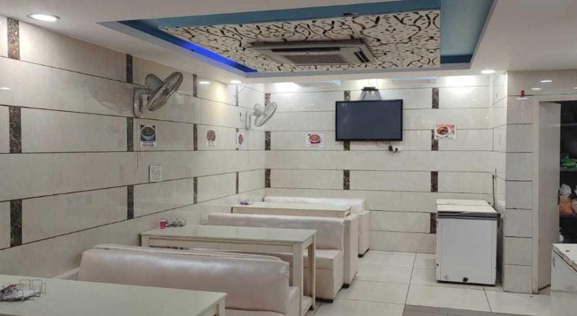 Hotel O Food Plaza Hotel in Punjab, India