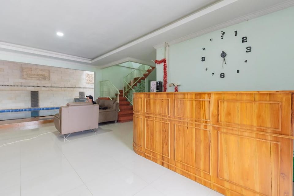 Urbanview Hotel Kampung Istal Megamendung Puncak by RedDoorz Hotel in Cisarua