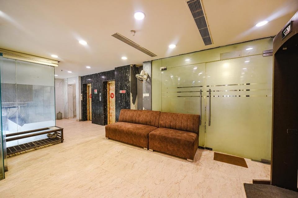 Via Seven Heaven Hotel in Delhi