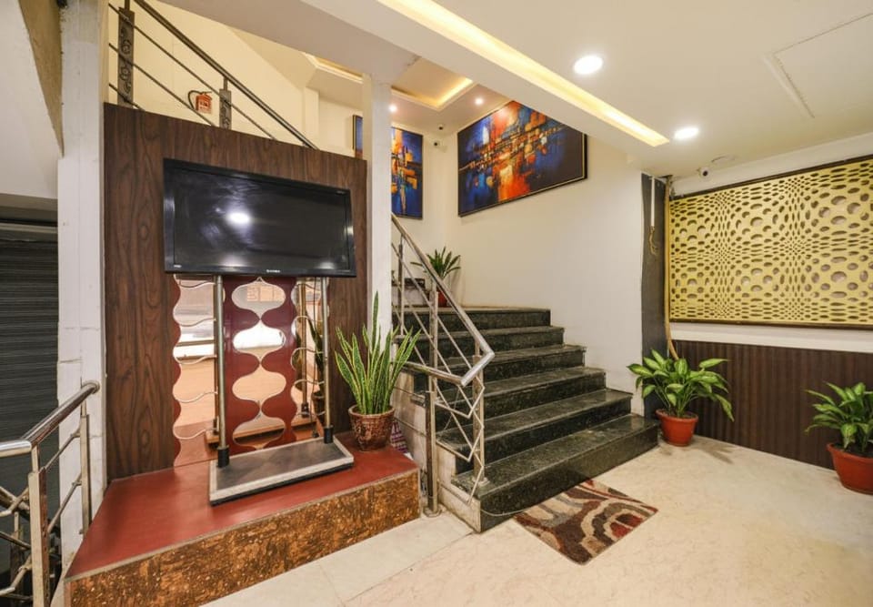 Via Seven Heaven Hotel in Delhi