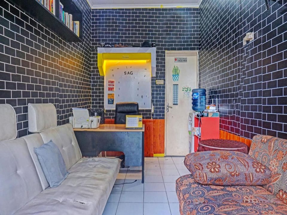 OYO 91420 S&a Collection Hotel in Jakarta