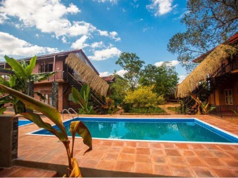 Jungle Hut Resort Sigiriya Hotel in Dambulla