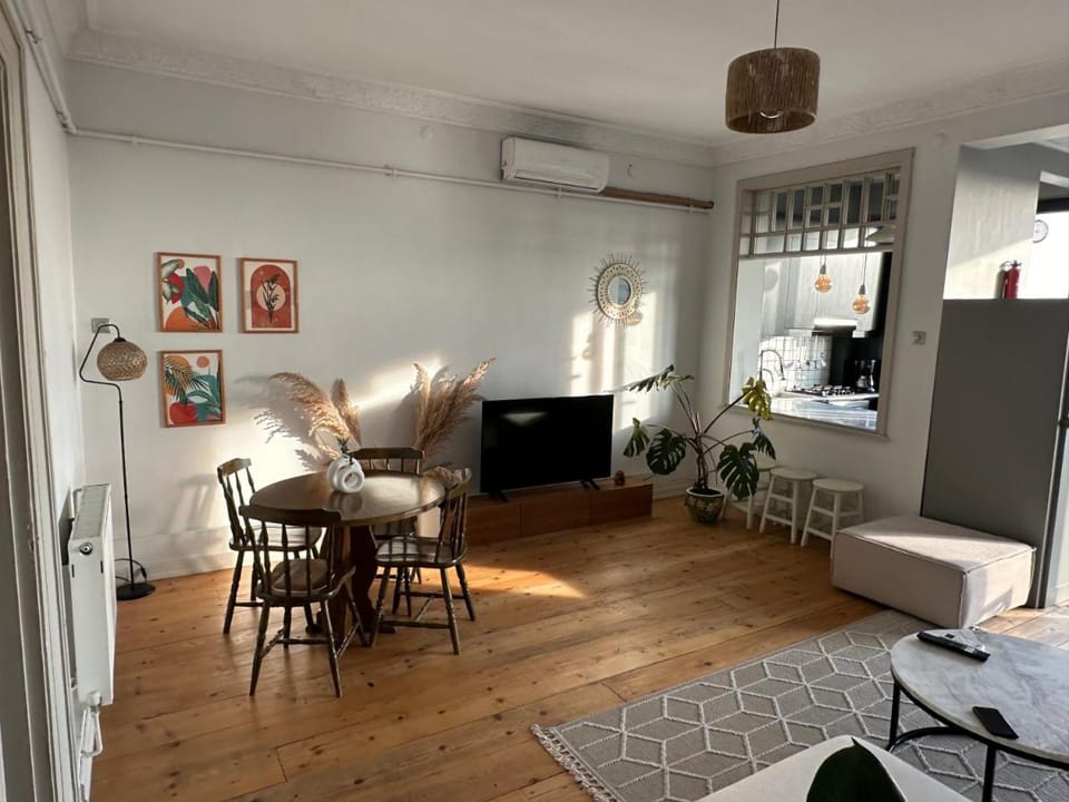 Fantastic golden horn view in Beyoglu, Cozy design Apartment in Istanbul
