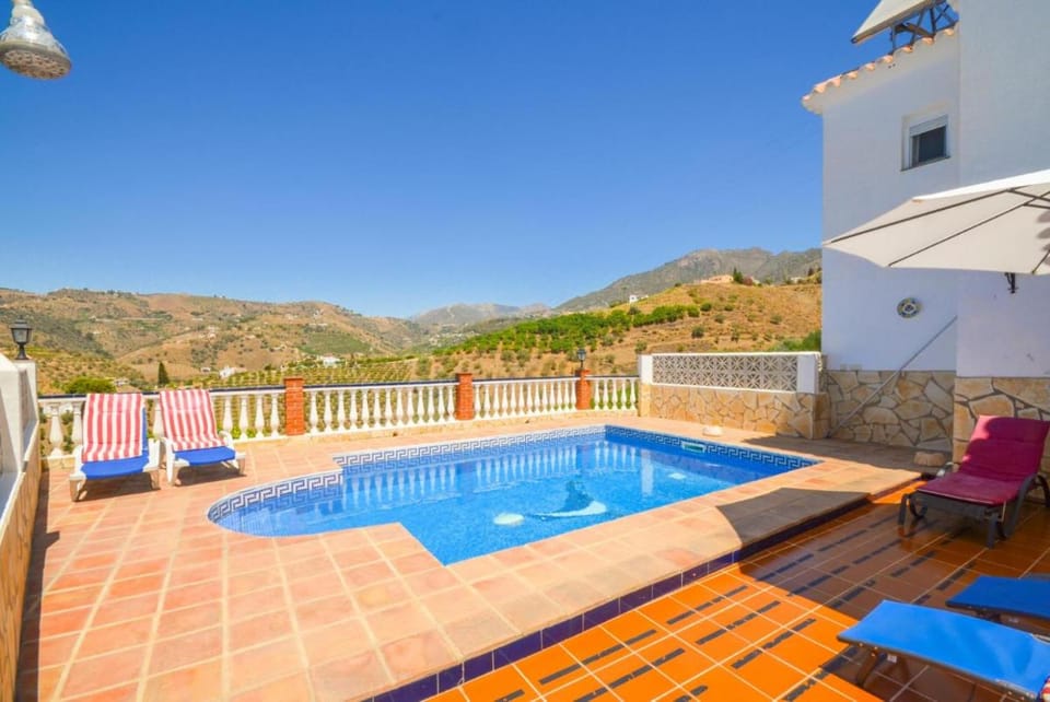 Villa Ana y Garcia Villa in Axarquía