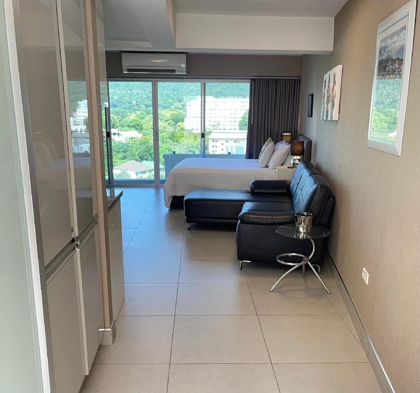 Nimman Studio with FREE Motorbike -Kitchen-View Apartment in Chiang Mai
