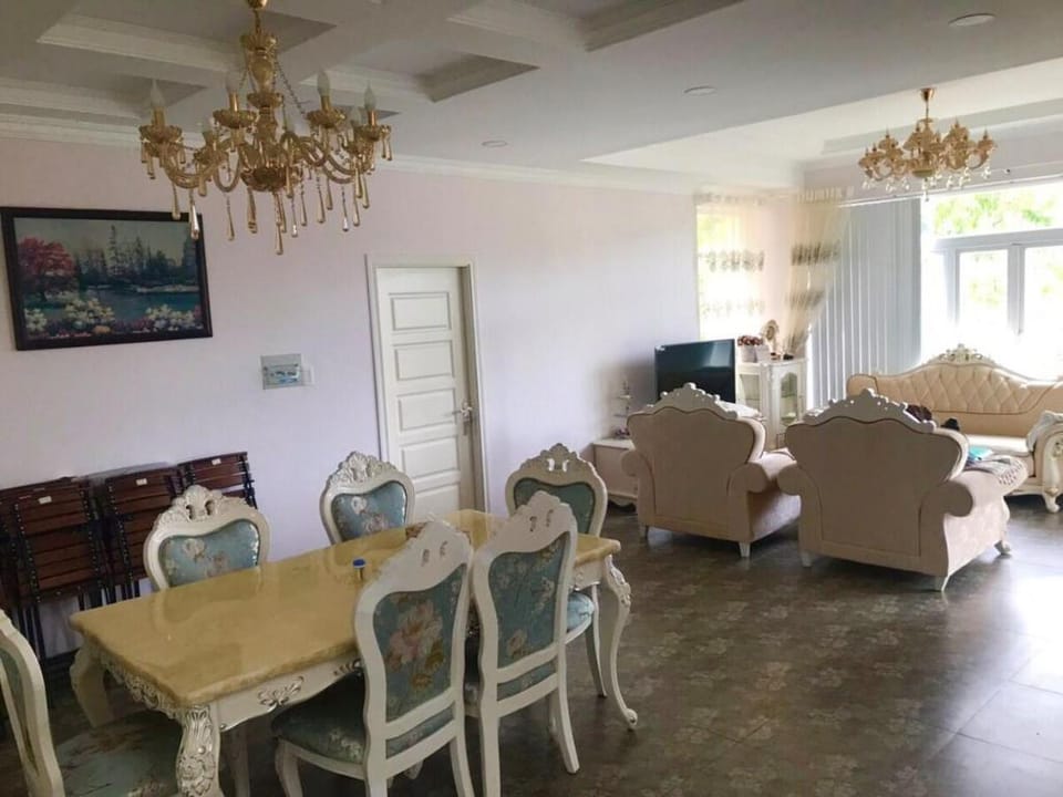 Lan Anh village - villa 4 rooms Tuyen Lam lakeview Villa in Dalat