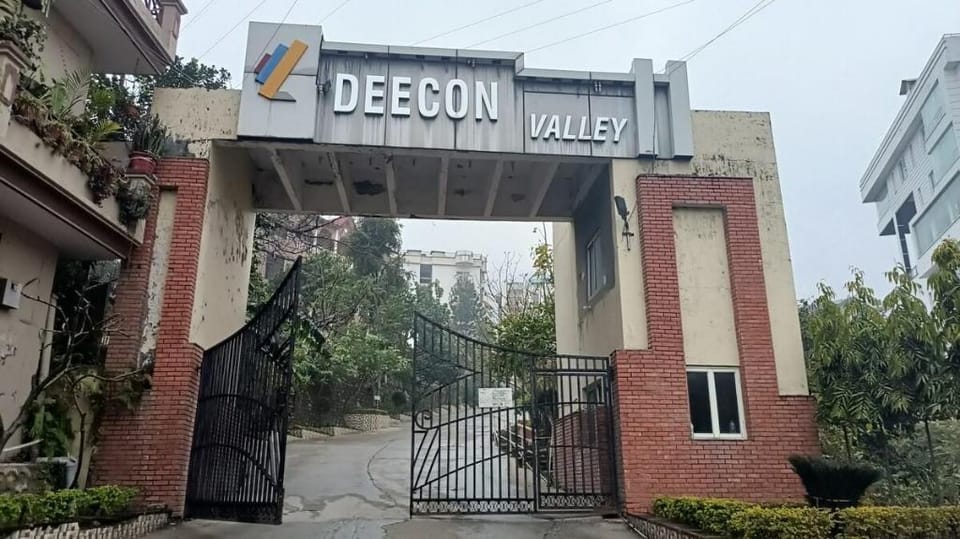 Homlee -Jumbo Lux Flat w hills, Kitchen & parking Apartment in Rishikesh