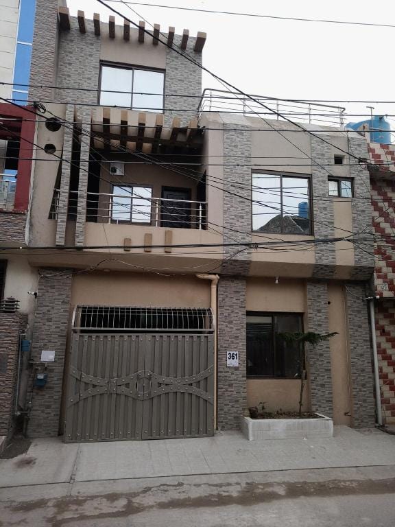 New 5BR Family House at Prime Location of Lahore Vacation rental in Lahore