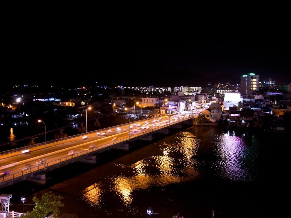 Moonlight Bay Center Apartment in Nha Trang