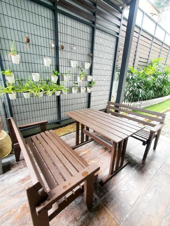 GARDEN COZY2STOREY HOME 4ROOM 10PAX@NEAR ALMAJUSCO Vacation rental in Penang