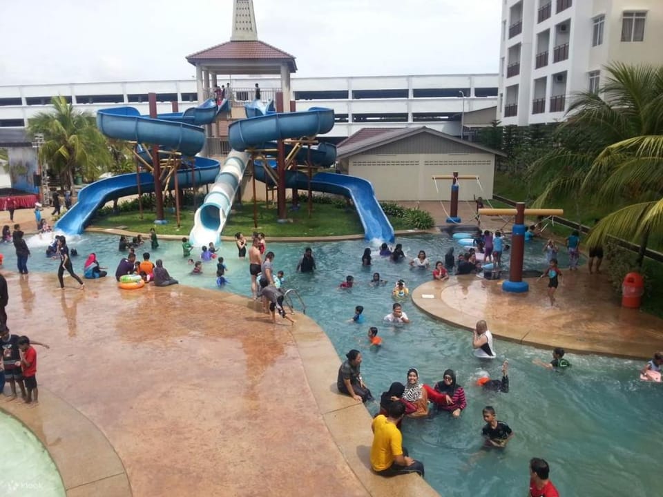Bacok Bayou Melaka FREE 2x WATERPARK Apartment in Malacca