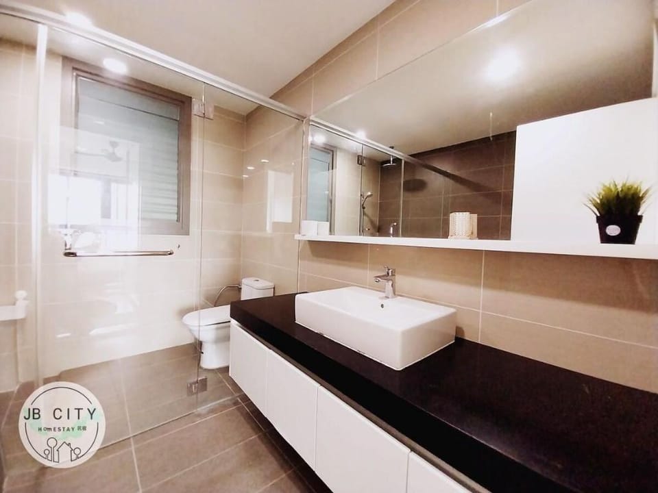 Iskandar Residence-Premier Suites by RR JBcity Apartment in Johor
