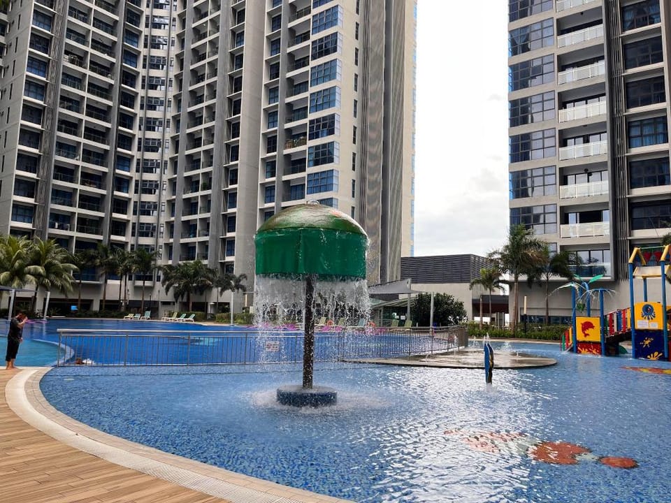 Sunset House-Swimming Pool-8 Mins to Jonker Apartment in Malacca