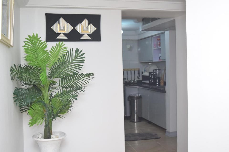 Golden Tulip Service Apartment Apartment in Lagos