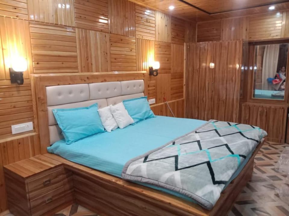 SILVERMOON HOMESTAY SHIMLA |NEAR KUFRI Vacation rental in Himachal Pradesh