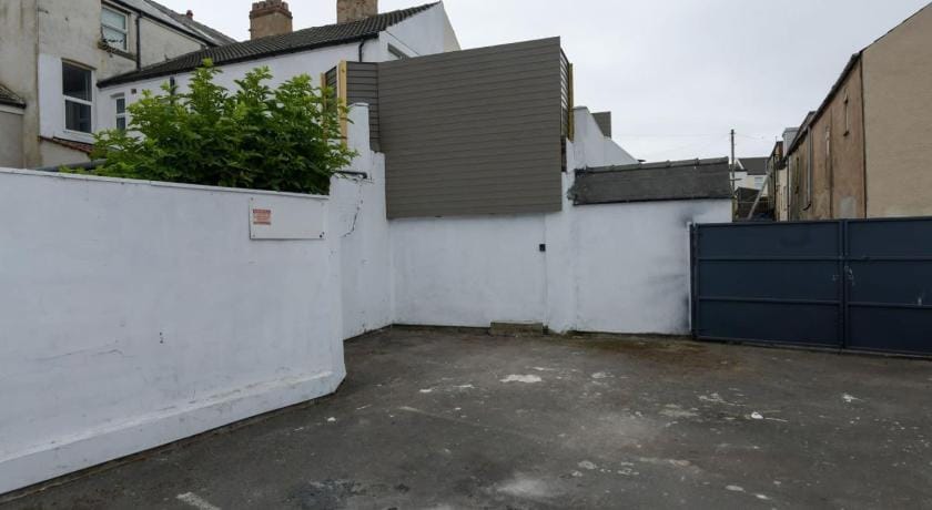 THE BELLS hot tub on private terrace Apartments Apartment in Blackpool